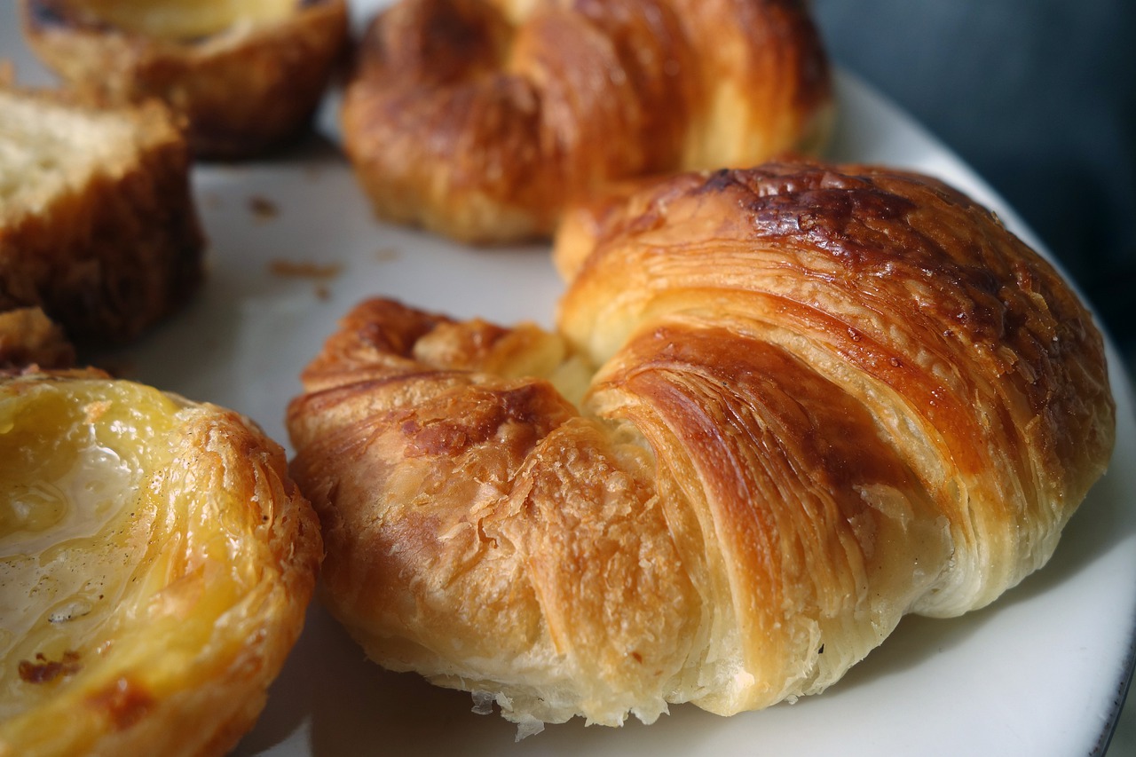 croissants, bread, food-7051333.jpg